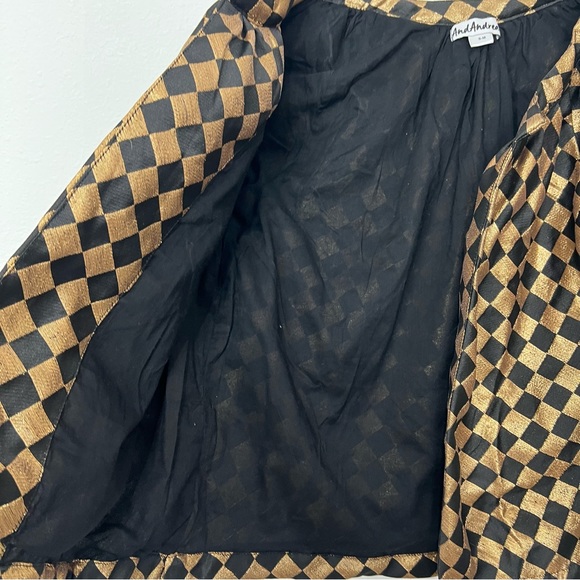 ✨andAndrea ✨Gold and Black Blazer with Elegant Design - Picture 6 of 8